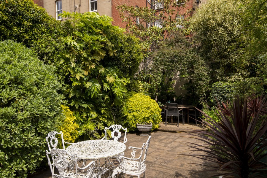 Images for The Courtyard House, Cheyne Walk, SW3